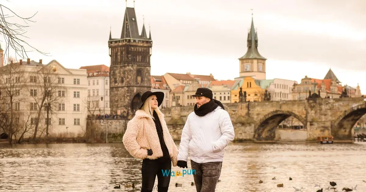 200+ Plaza Puns & Jokes That Are Way Too Good 2026